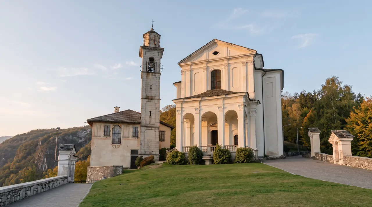 Das Heiligtum Madonna del Sasso über dem See